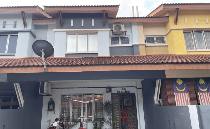 THE BEST EXPERT ADVISE HOUSE TINTED PUCHONG