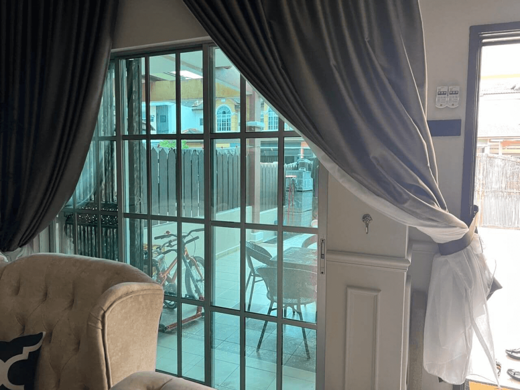 64 - TINTED WINDOW GLASS FILM PUCHONG SPECIALIST THE BEST FACTOR FOR WINDOW FILM TAMAN PUTRA PERDANA