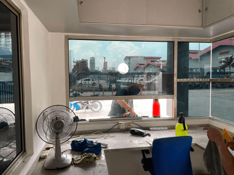BANGUNAN-166 - TINTED WINDOW GLASS FILM PUCHONG SPECIALIST THE BEST QUALITY WINDOW FILM BANDAR KINRARA