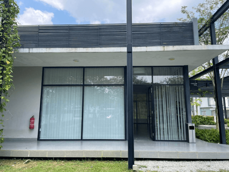 BANGUNAN-42 - TINTED WINDOW GLASS FILM PUCHONG SPECIALIST THE BEST EXPERT ADVISE TINTED BUILDING PUCHONG HARTAMAS