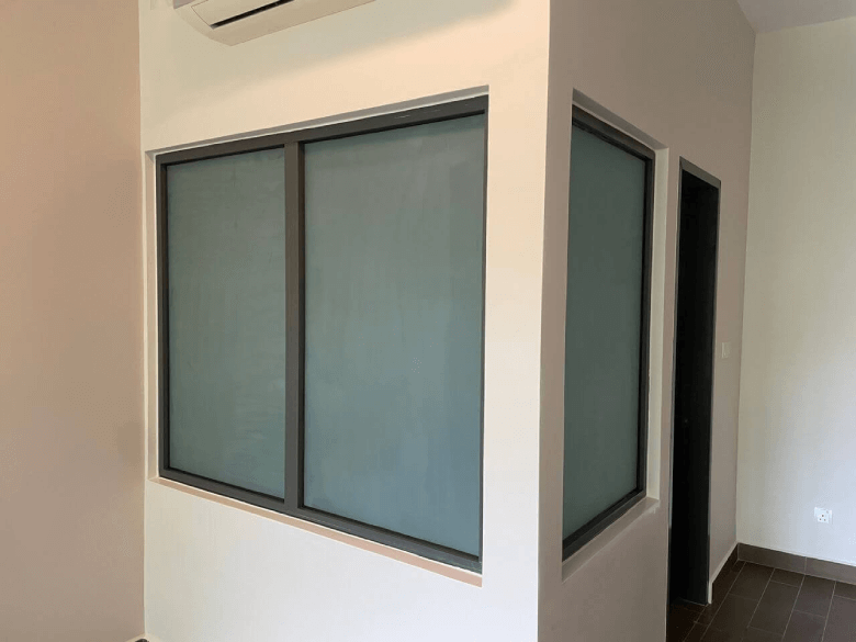 Frosted-74 - TINTED WINDOW GLASS FILM PUCHONG SPECIALIST HOW TO GET A FANTASTIC DEAL FROSTED TAMAN KINRARA