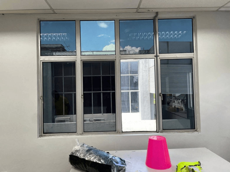 OFFICE-16 - TINTED WINDOW GLASS FILM PUCHONG SPECIALIST THE BEST ULTIMATE FROSTED TREND PUCHONG