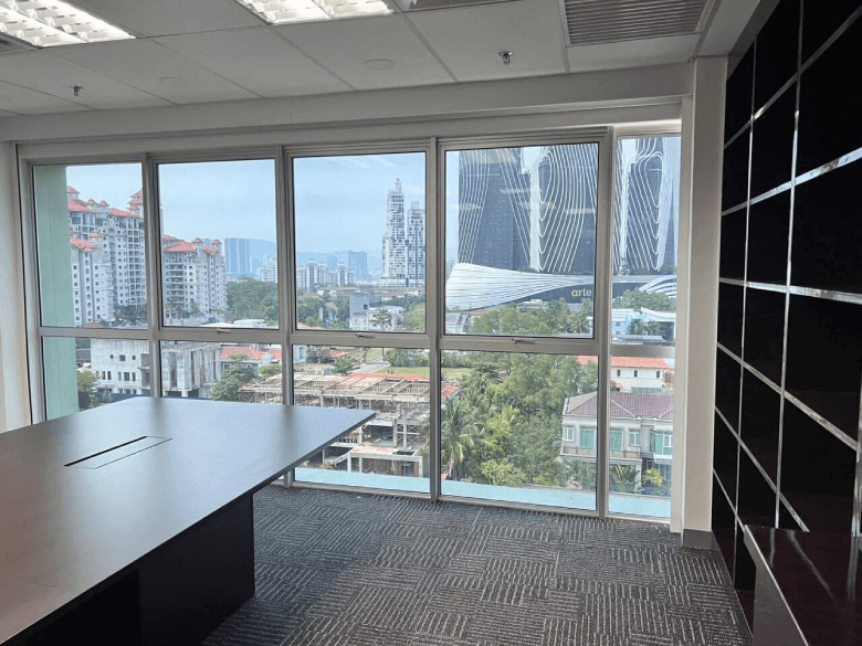 OFFICE-38 - TINTED WINDOW GLASS FILM PUCHONG SPECIALIST THE BEST FACTOR TO CONSIDER TINTED OFFICE PUCHONG PRIMA
