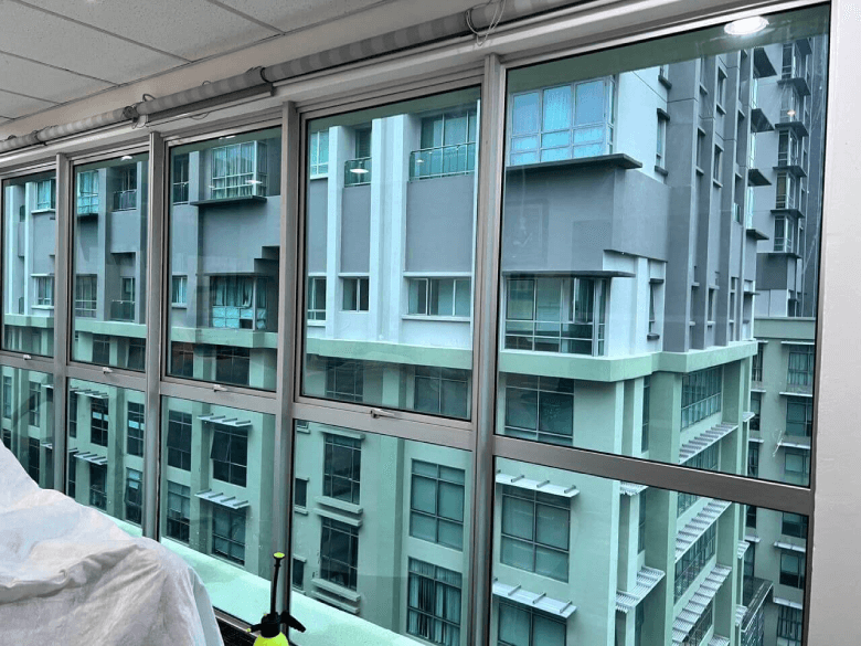 OFFICE-51 - TINTED WINDOW GLASS FILM PUCHONG SPECIALIST THE BEST FACTOR TO CONSIDER TINTED OFFICE PUCHONG UTAMA