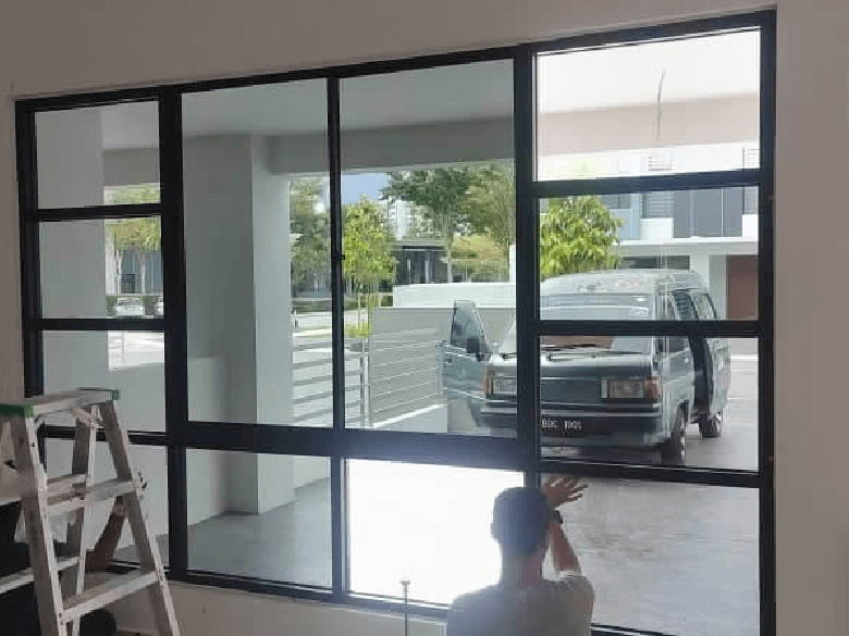RUMAH-36 - TINTED WINDOW GLASS FILM PUCHONG SPECIALIST THE BEST GREAT DEAL TINTED GLASS PUCHONG PERMAI