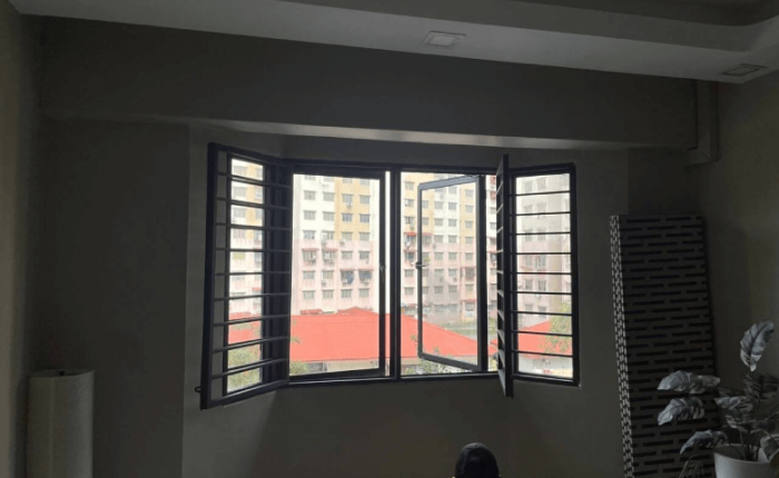 THE BEST QUALITY TINTED HOUSE TAMAN SAUJANA PUCHONG