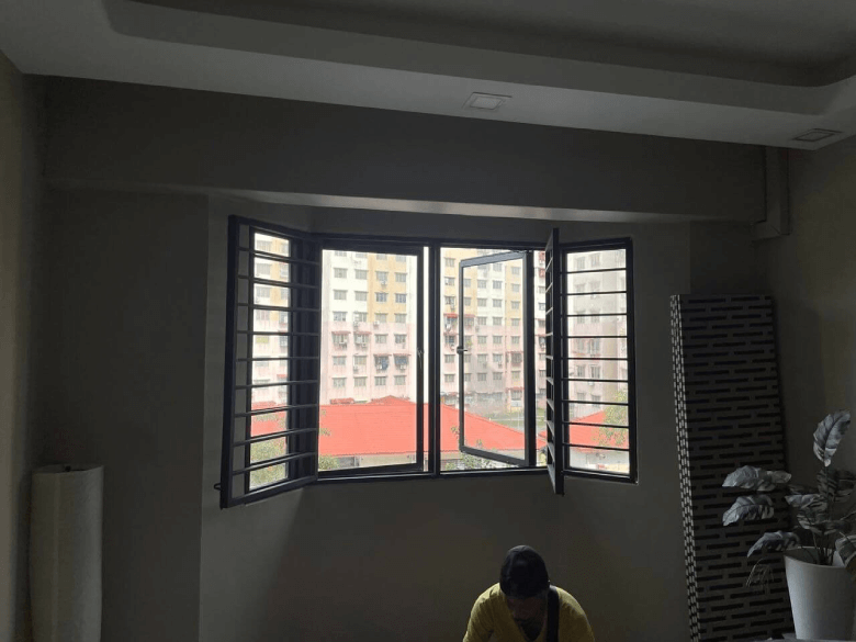 TINY-13 - TINTED WINDOW GLASS FILM PUCHONG SPECIALIST THE BEST QUALITY TINTED HOUSE TAMAN SAUJANA PUCHONG