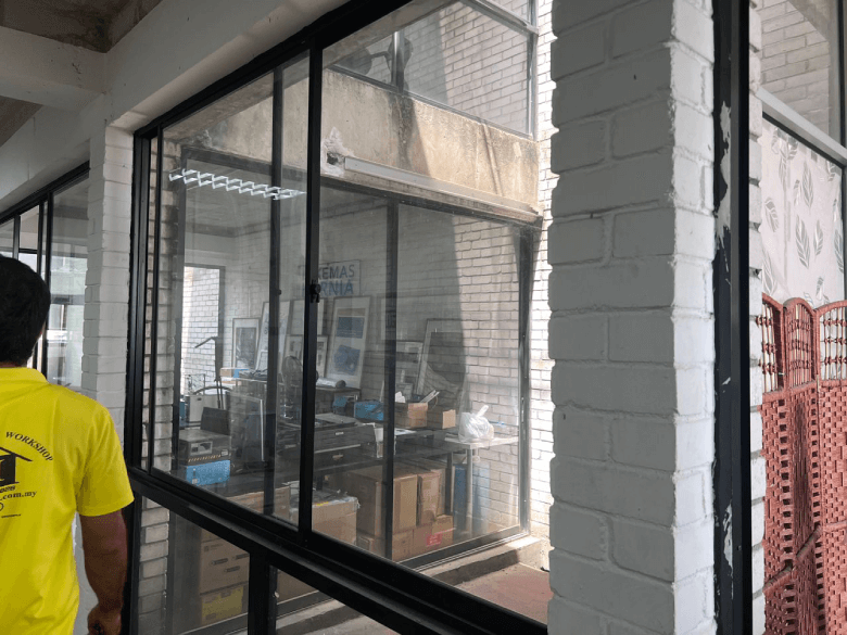 TINY-160 - TINTED WINDOW GLASS FILM PUCHONG SPECIALIST THE BEST GREAT DEAL TINTED PUNCAK KINRARA