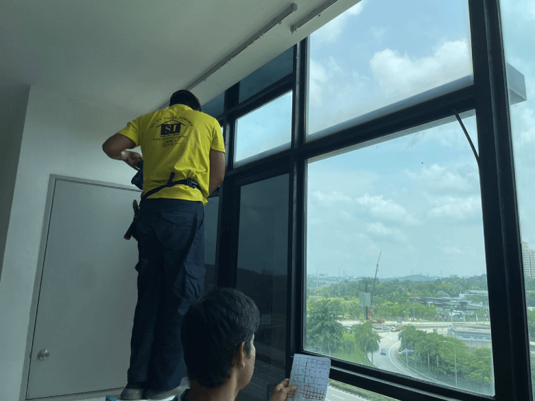 TINY-23 - TINTED WINDOW GLASS FILM PUCHONG SPECIALIST THE BEST ULTIMATE TINTED WINDOW FILM TREND BANDAR SIERRA 16