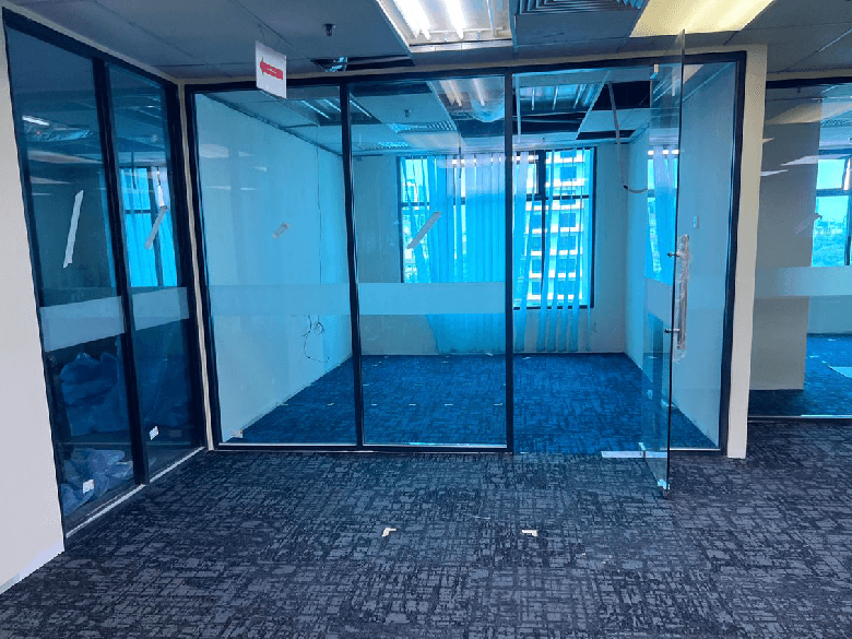 TINY-39 - TINTED WINDOW GLASS FILM PUCHONG SPECIALIST THE BEST COMPLETE CHECKLIST FOR TINTED GLASS BANDAR PUCHONG JAYA