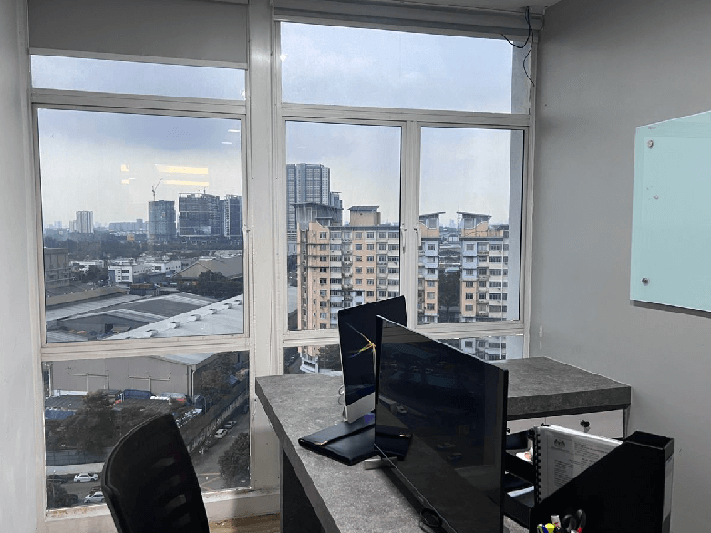 TINY-49 - TINTED WINDOW GLASS FILM PUCHONG SPECIALIST THE BEST DEAL FOR CHOOSING TINTED OFFICE TAMAN WAWASAN PUCHONG