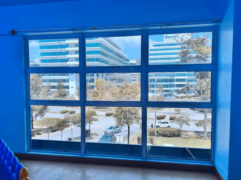THE BEST ULTIMATE TINTED WINDOW FILM TREND PUCHONG HARTAMAS