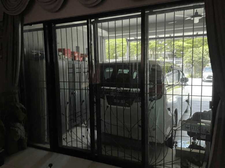 rumah-98 - TINTED WINDOW GLASS FILM PUCHONG SPECIALIST THE BEST FIND HOUSE TINTED PUNCAK KINRARA